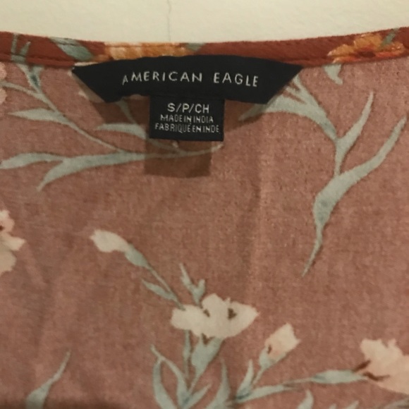 AE Boho empire waist floral top - Picture 7 of 7